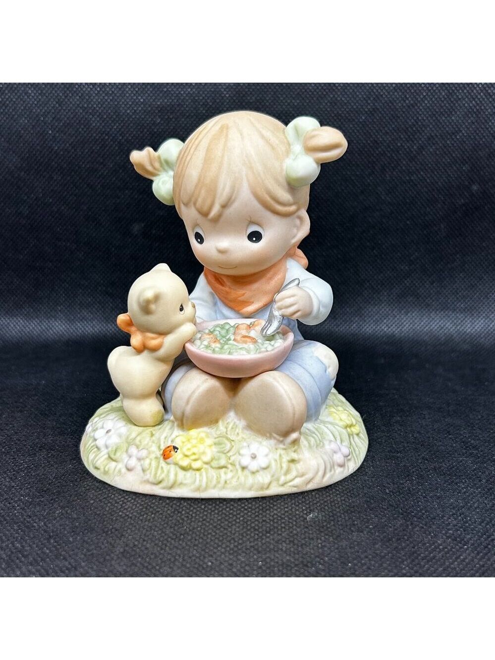 Precious Moments "Peas Pass The Carrots" figurine